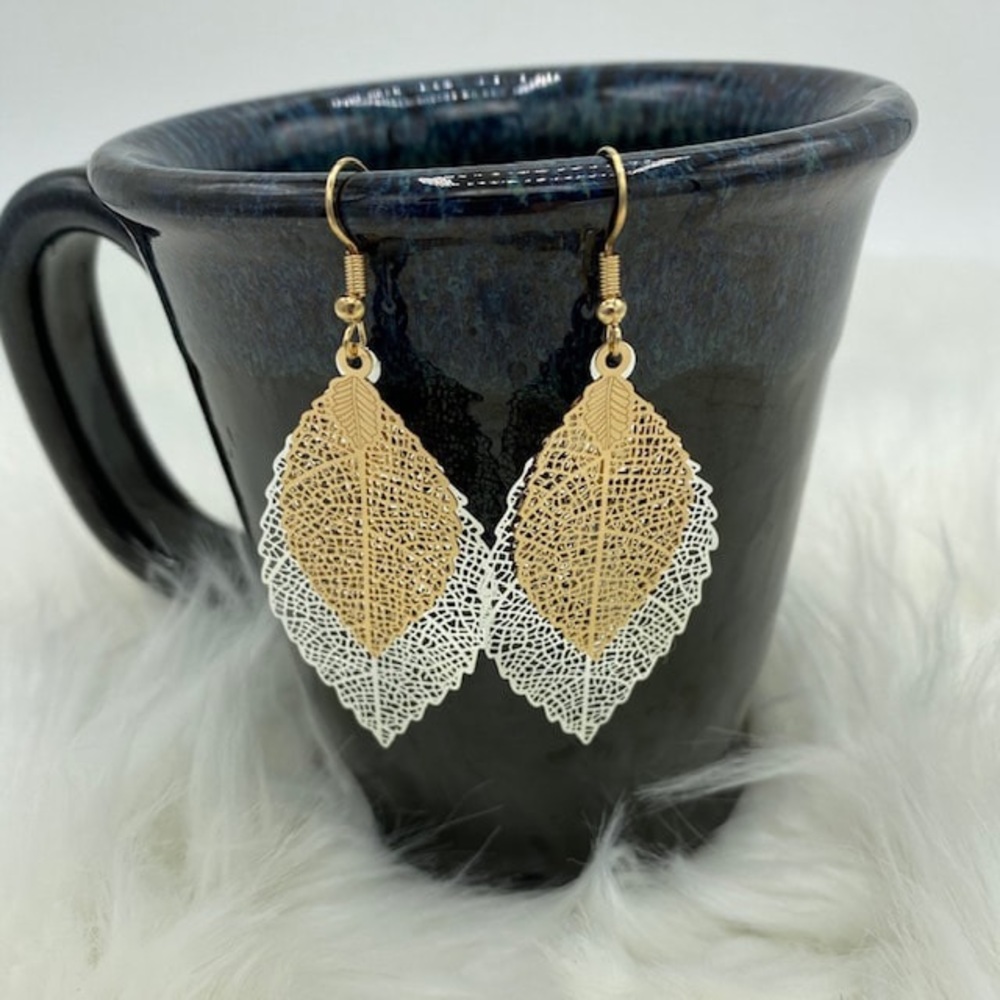GOLD ON WHITE FILIGREE EARRINGS